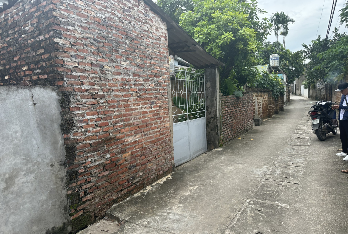 z5537089187378_dee157ac2b594825855c602a5a2cc89d