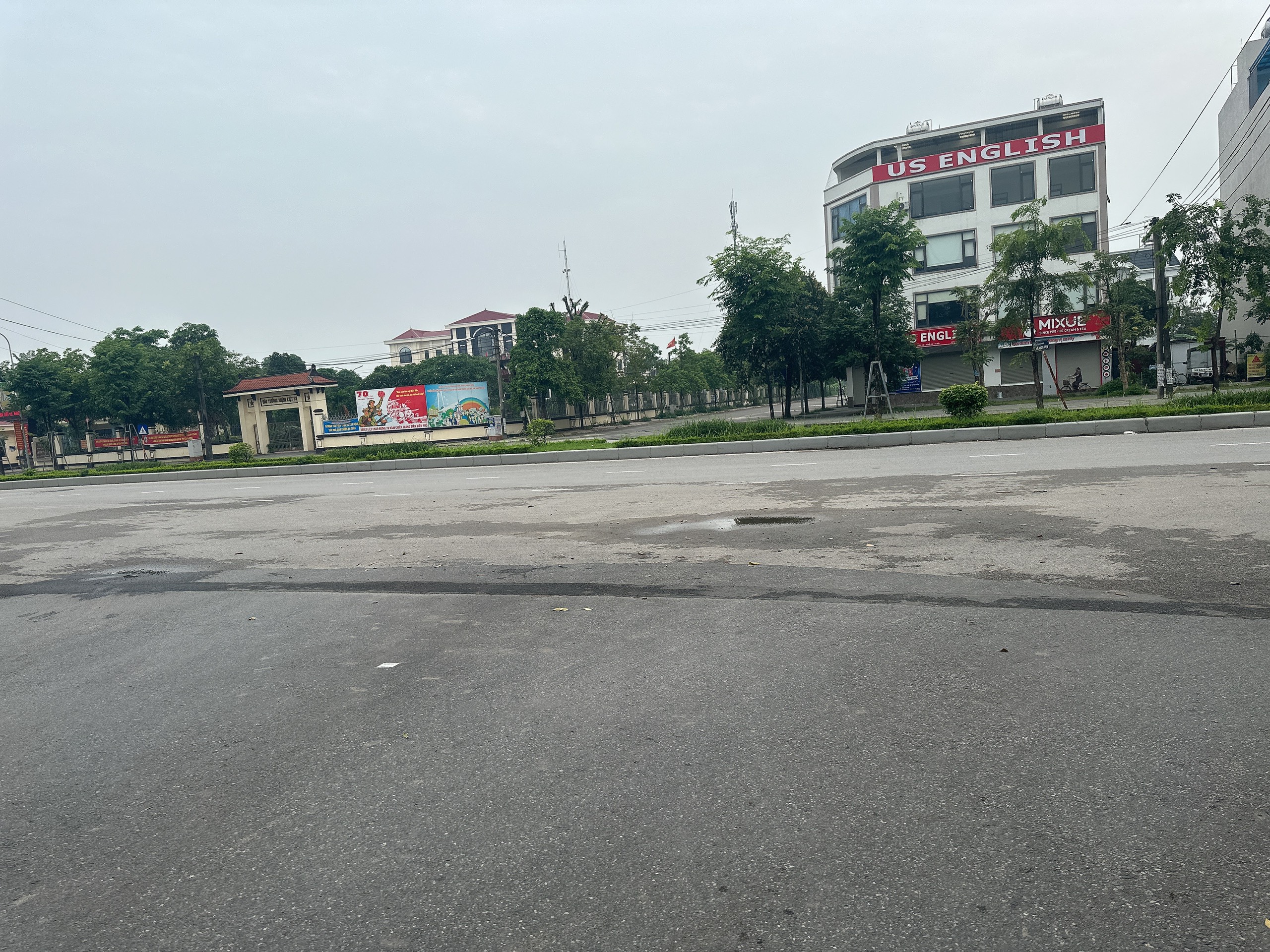 z5545802120133_52fbd9ae6a5bf06c8f6882488202788d