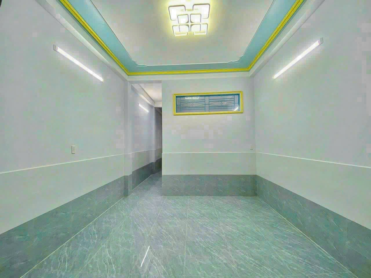 z5555632809926_63077f36689ab0299e832efddcc28816