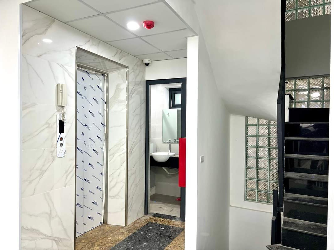 z5557431916501_f3f37657da287727325e5987bc7201e8