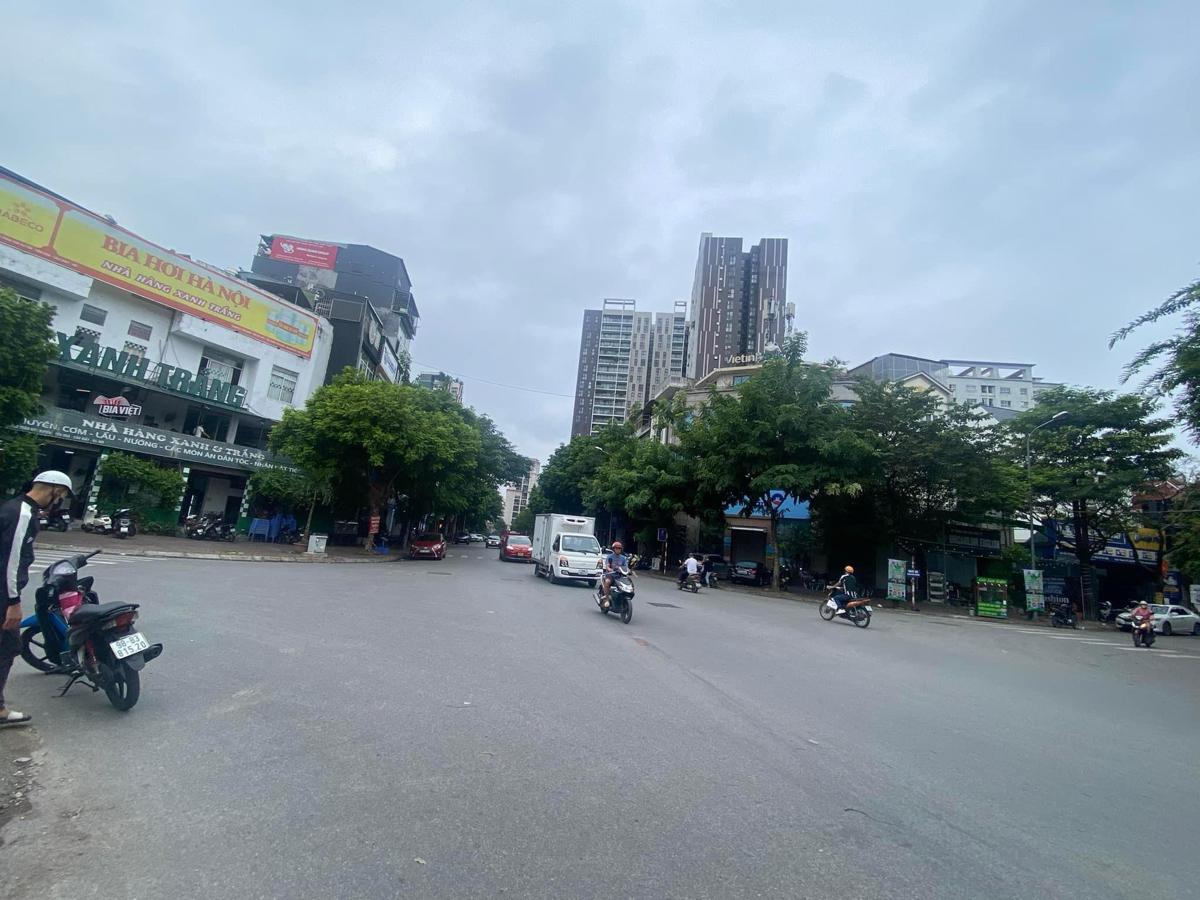 z5557448093573_4a3342dd64776facbe4e34867b70510f