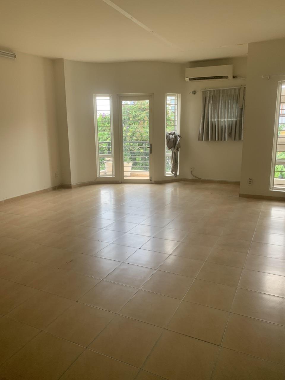 z5562404987259_feb69f1d5c38edb551ca556e1bb07838