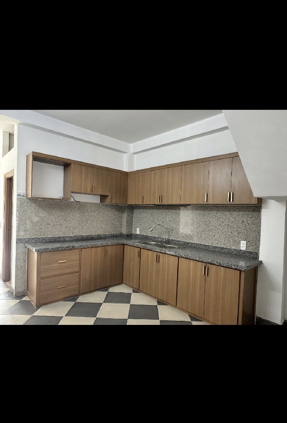 z5566094519533_1276640117c30a456bf6362aaa31de69