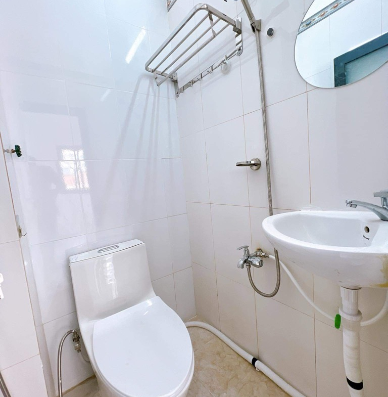 z5566143224833_2357a1d24019a3017b21d479a12f9123