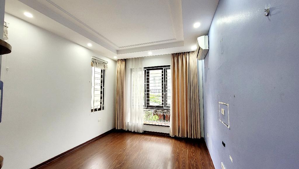 z5568162666413_7cf6a7460d6ba03de80c39bbad69ad96