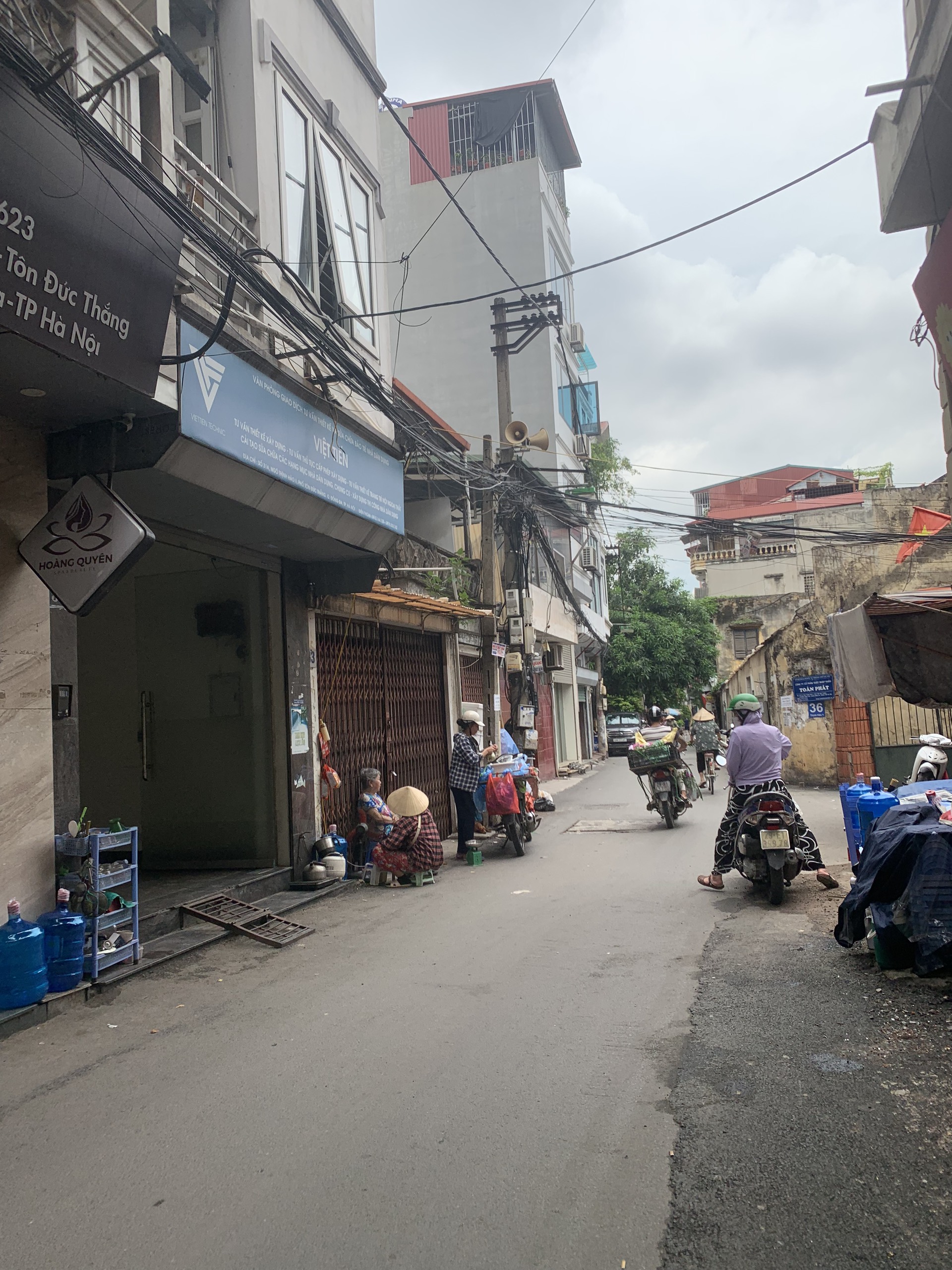 z5568488738668_1e80ad997d5b4a5a82138f94c8d796dc