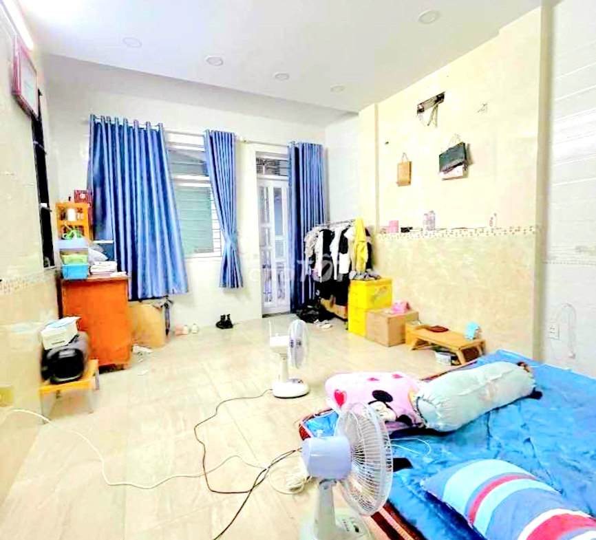 z5569697602543_27f96a85e6e1ee6c595b571ae997bd49