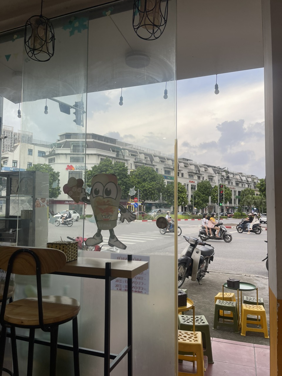 z5569763094778_df19c86b55afb3534f09d6865e59e013 (2)