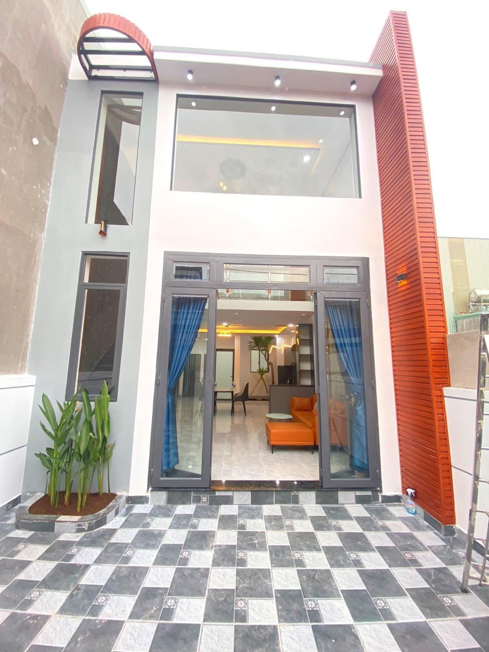 z5569902177010_b1ec298ca7fb2f554abc086e96310d34