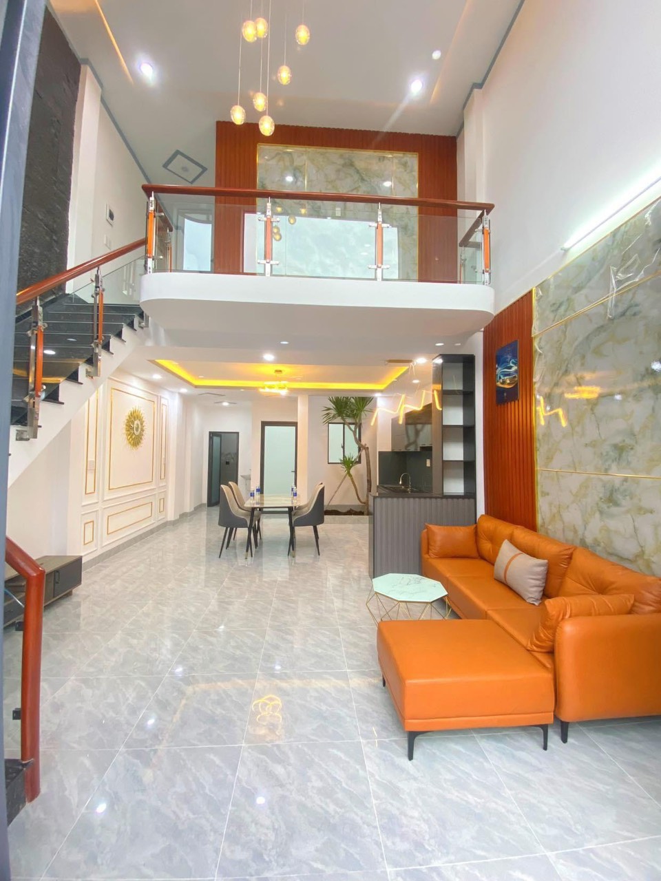 z5569902184913_05adf01c7c48b01e5acd162153ecf7a4