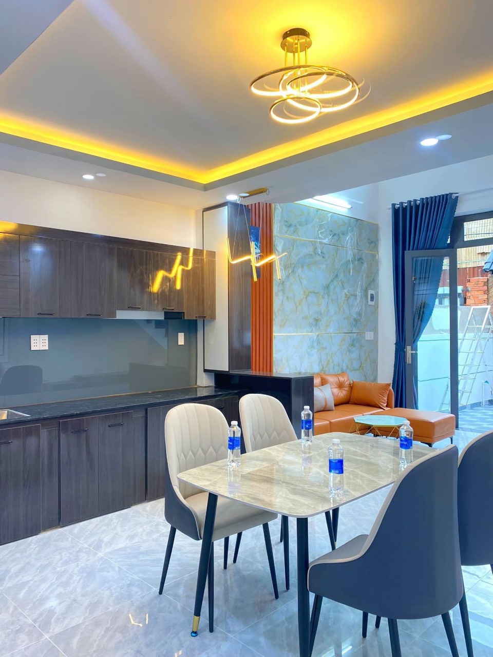 z5569902194752_4eb7fb4f03b239c097023f6e9cfb3310