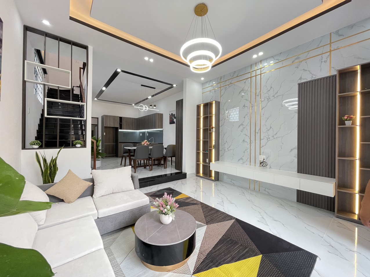 z5572075916981_7b81b55e427655c09199412880e14f82