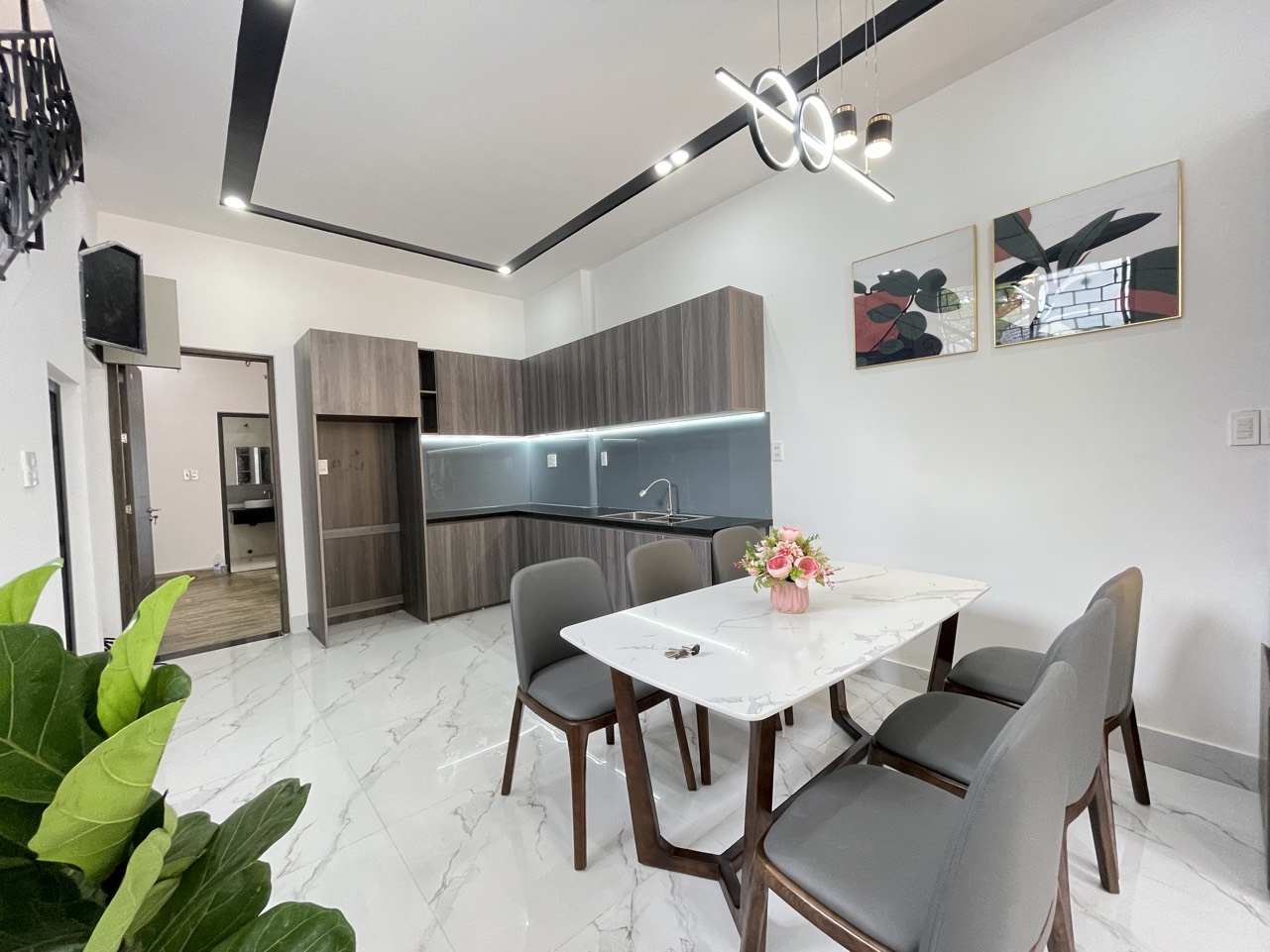 z5572075921545_3950c89b07cd4c80dc9fdc9cb0dbc882