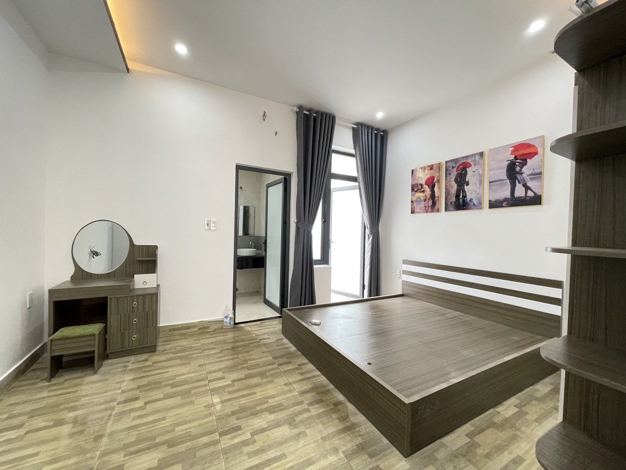 z5572075926389_a30953dfd0b877f9ca041d61748b6947