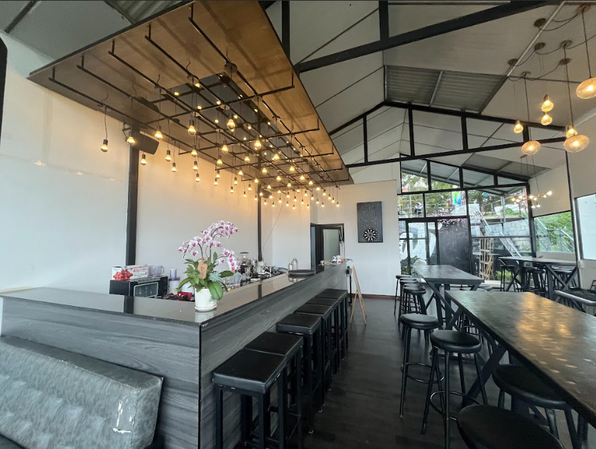 z5574744436482_78eac4c3a2284eb88f624d661bcd097d