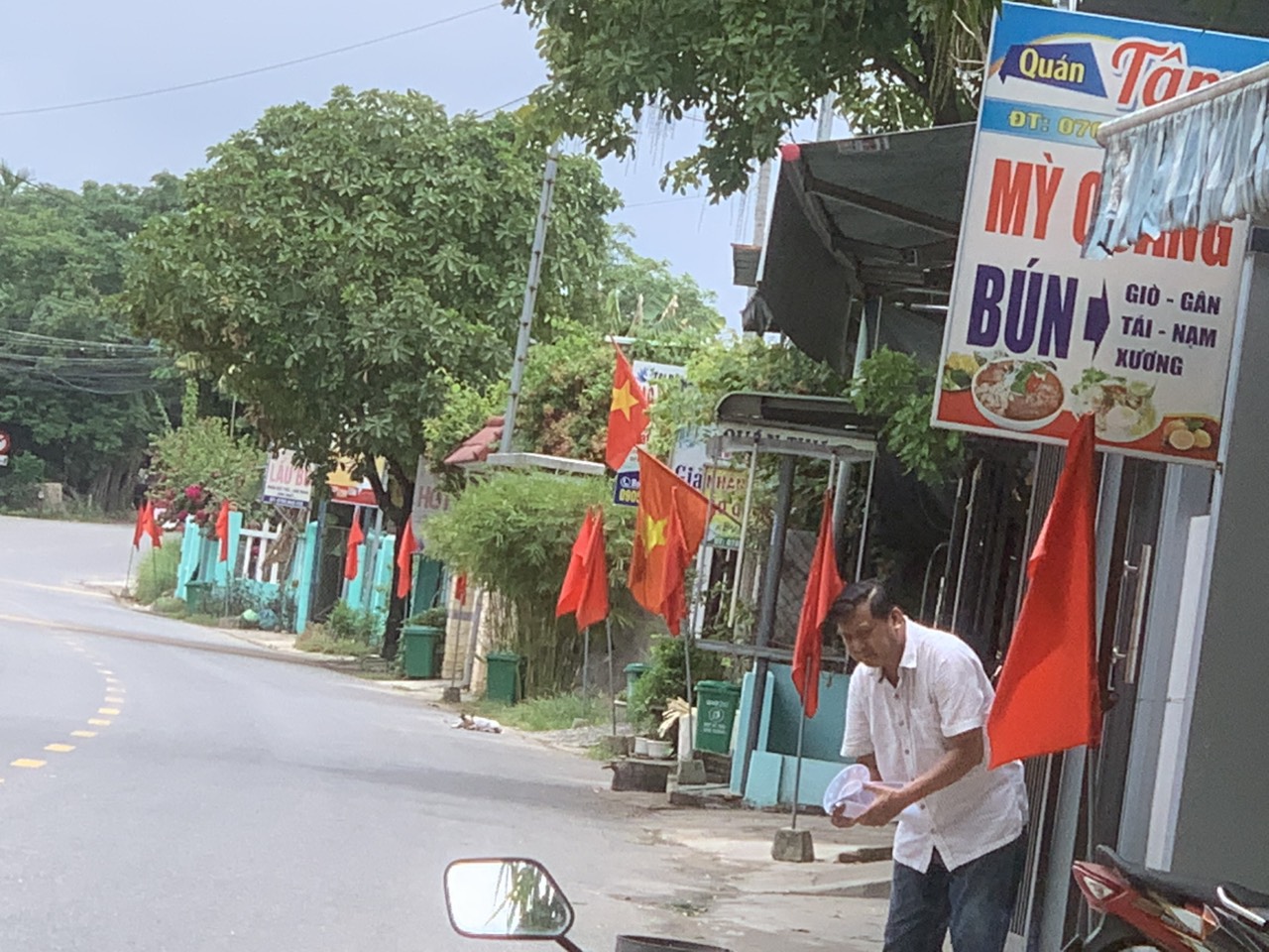 z5581145976663_7f1ccf18594a42047906484691375a1e