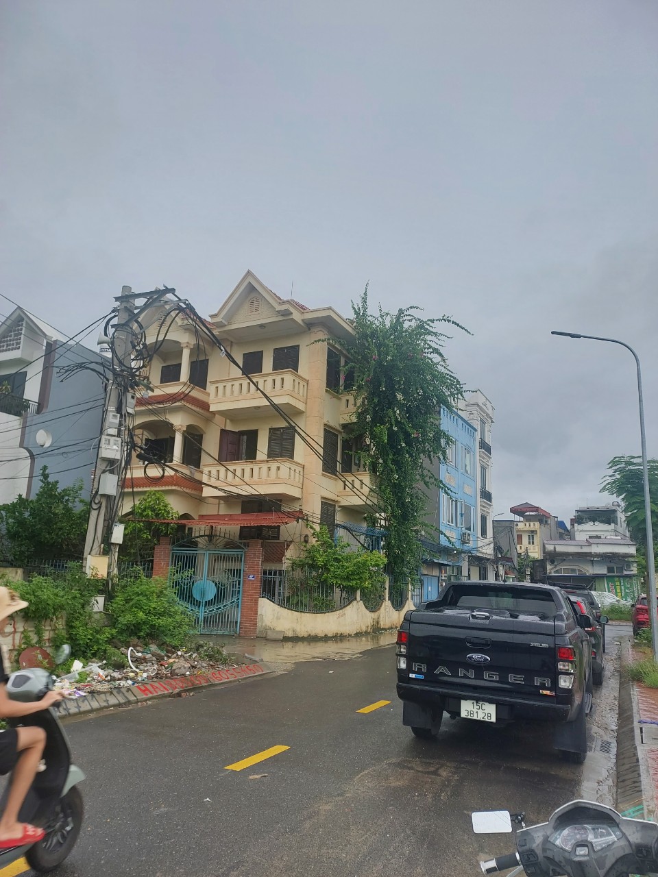 z5581756600367_fd8a8a3570854ebc0adaa904269693f2