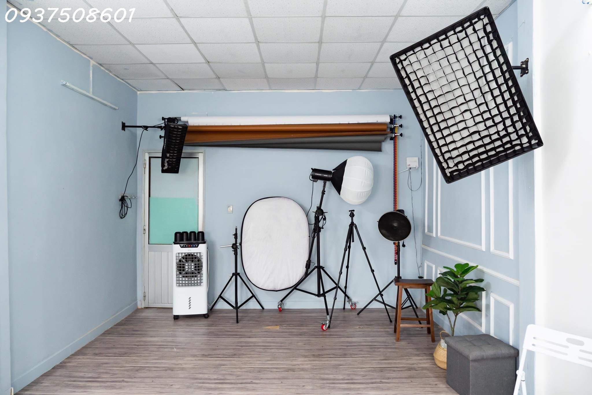 z5584093078243_b8a47fc317c82f618c1beef496d6d60f