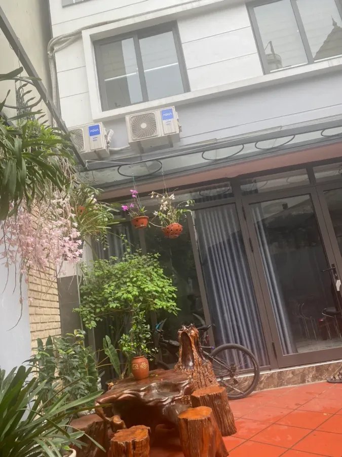 z5585373821676_39e5b2a53e7a75647d598e48add7e919