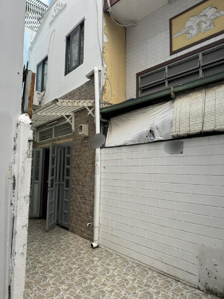 29y3-A972123D-lycos6wn_7_lycos71j