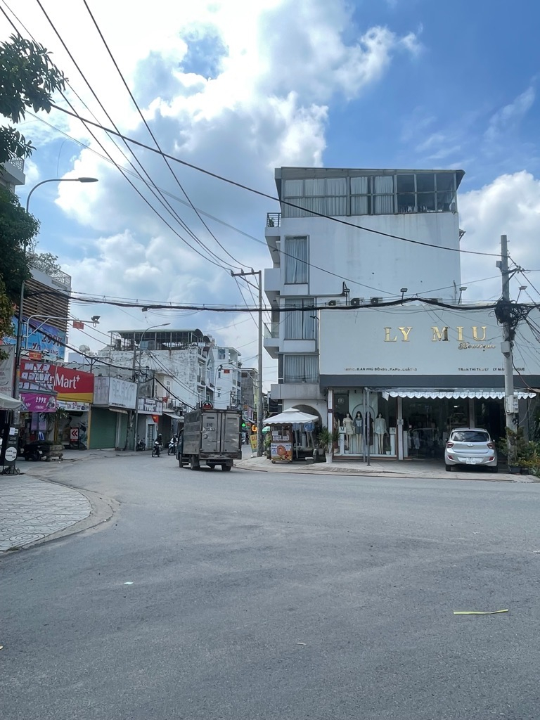 2hhe-8996306E-lwohmhhz_12_lwohmhp4