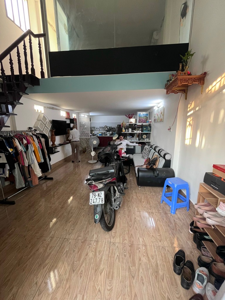 2ttm-1AE63224-lxd4qqh2_8_lxd4qqq1