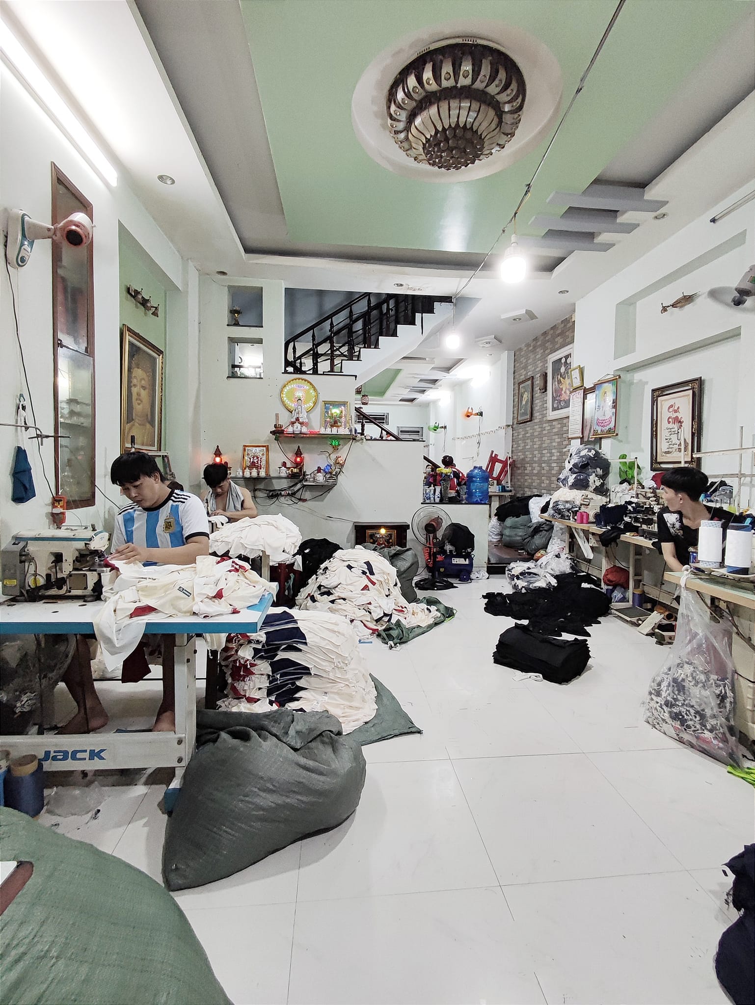 376790931_200379476388702_419348147812874754_n