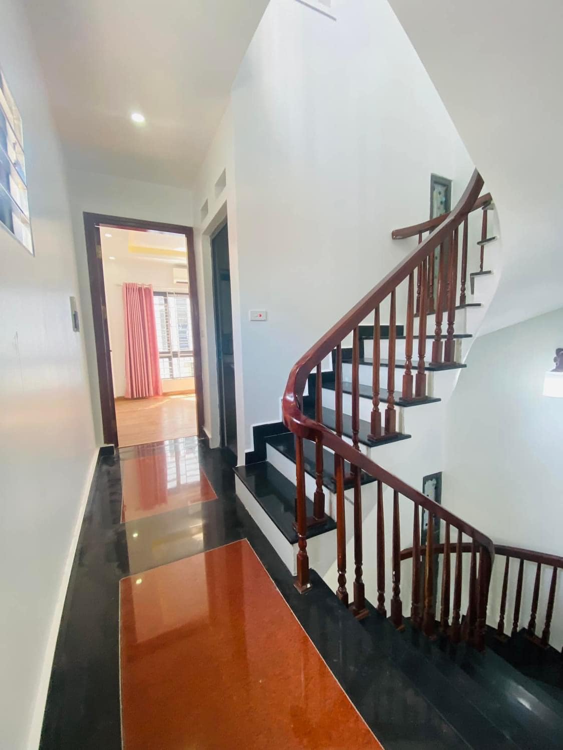 387817485_365579619134424_3586433999035496450_n