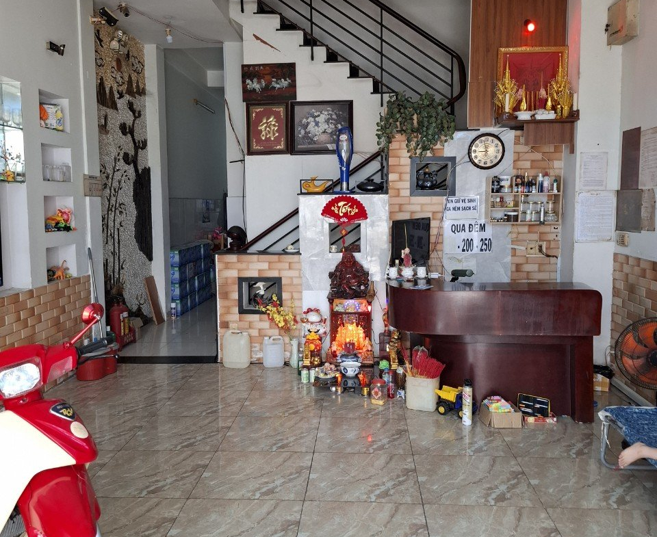 3e76aa12-8f81-457f-8d40-99aad37d1aa5