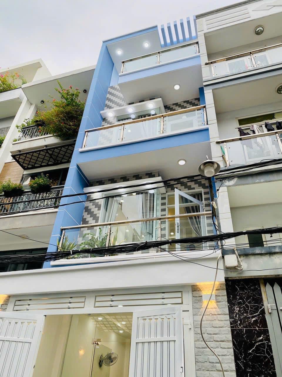 449773195_122149845404096929_341609914684190604_n