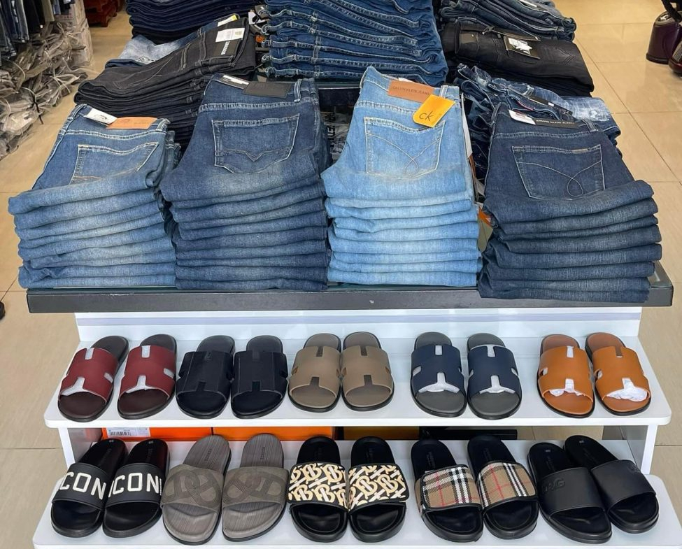 452483336_2614541122068356_7466721878884508613_n-975×1300