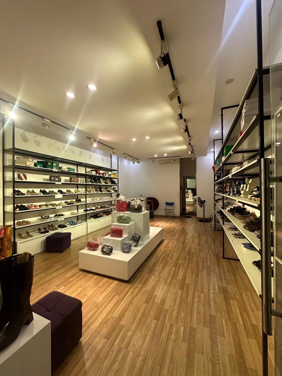 5c4f7adb-77ef-49c8-a595-c69135e64f3c