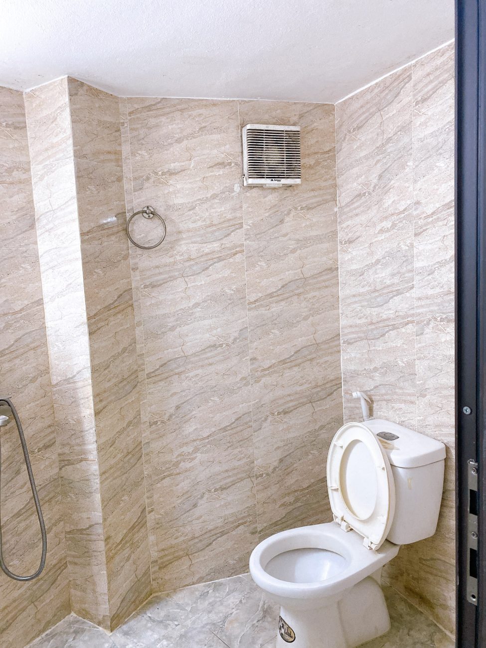 69bb4092-a760-44ae-98ba-0fc3c11f586c-975×1300