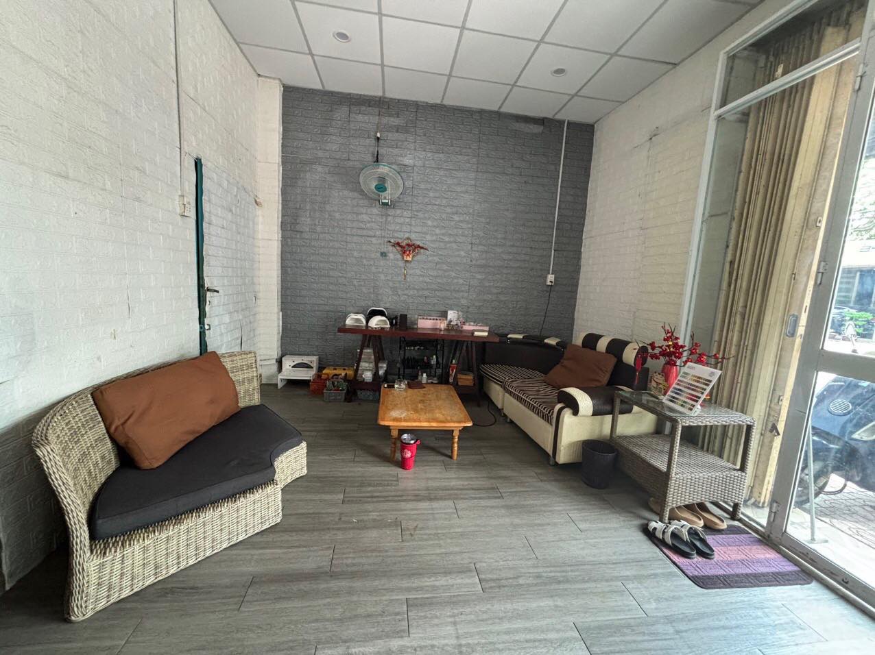 a5795a6a-1237-4de7-bb6e-3cf5c0526d26