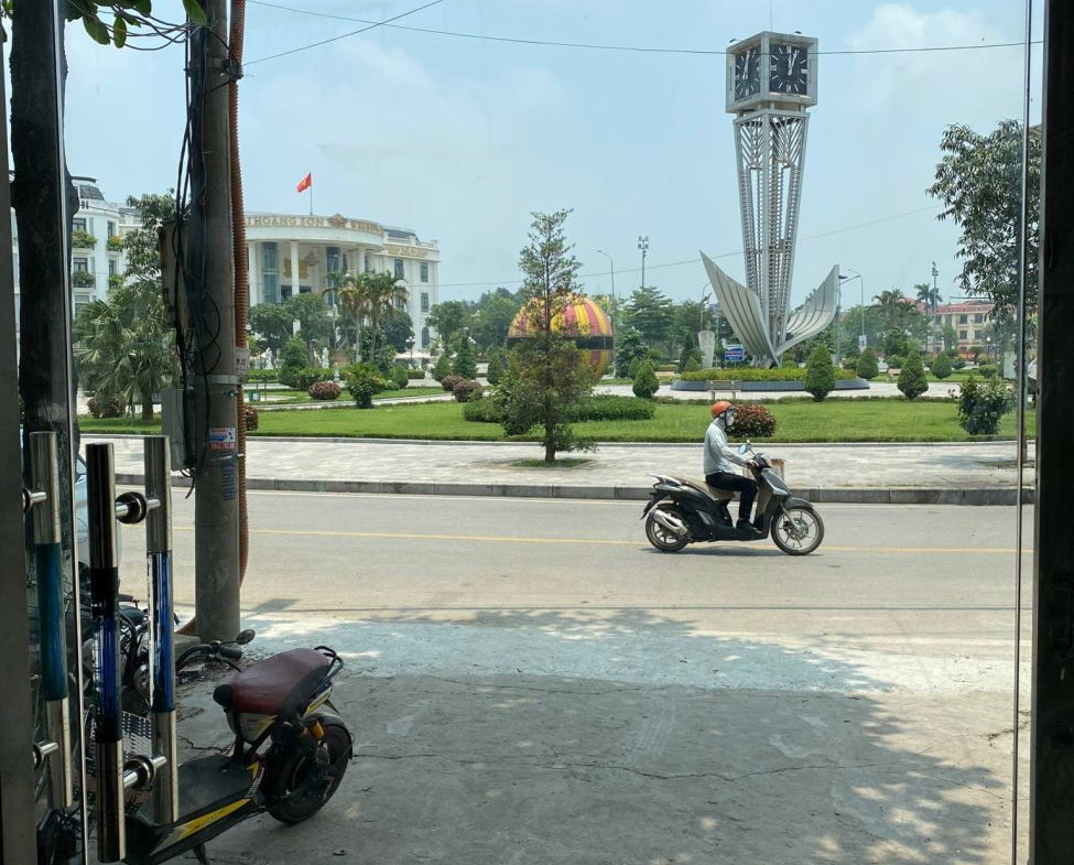 ad709b47-f11c-4747-a23f-6f21ac715adc-975×1300