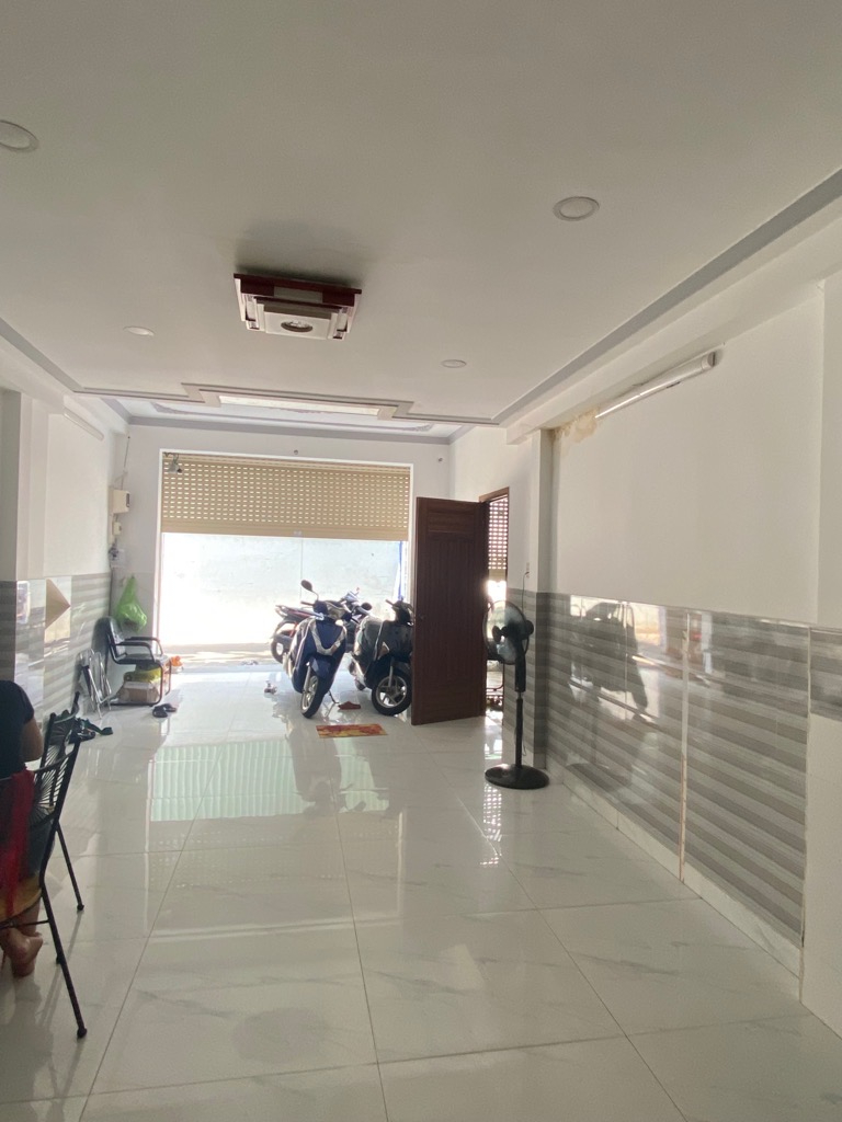 ajp-F28CF404-lvoqs578_10_lvoqs5dn