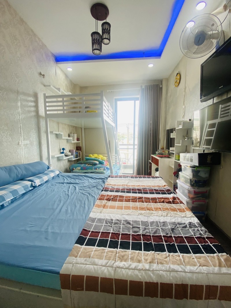 b9af054f6305a9bd43246bffb387bc32.md