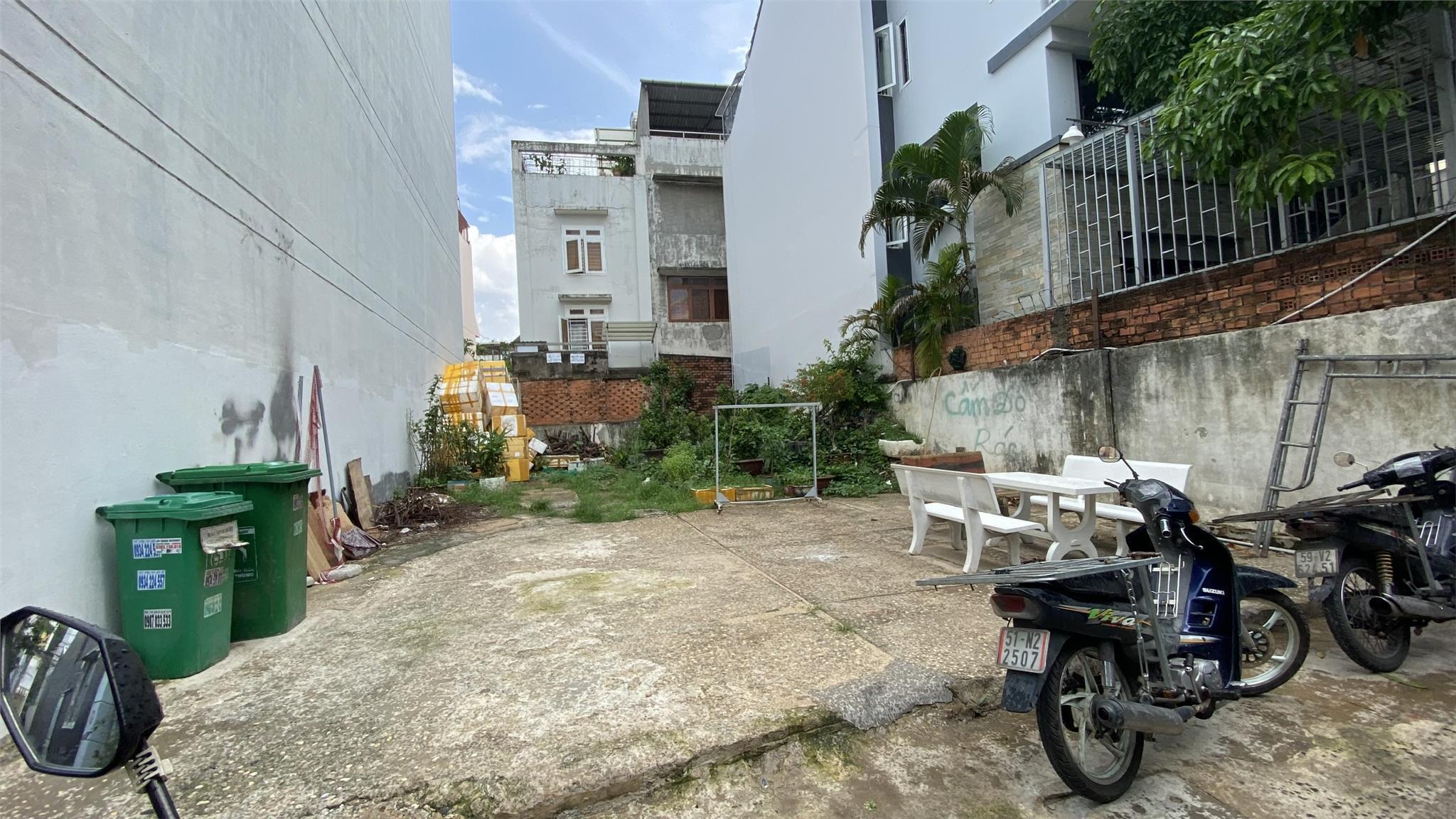 ban-dat-nen-linh-trung-thu-duc