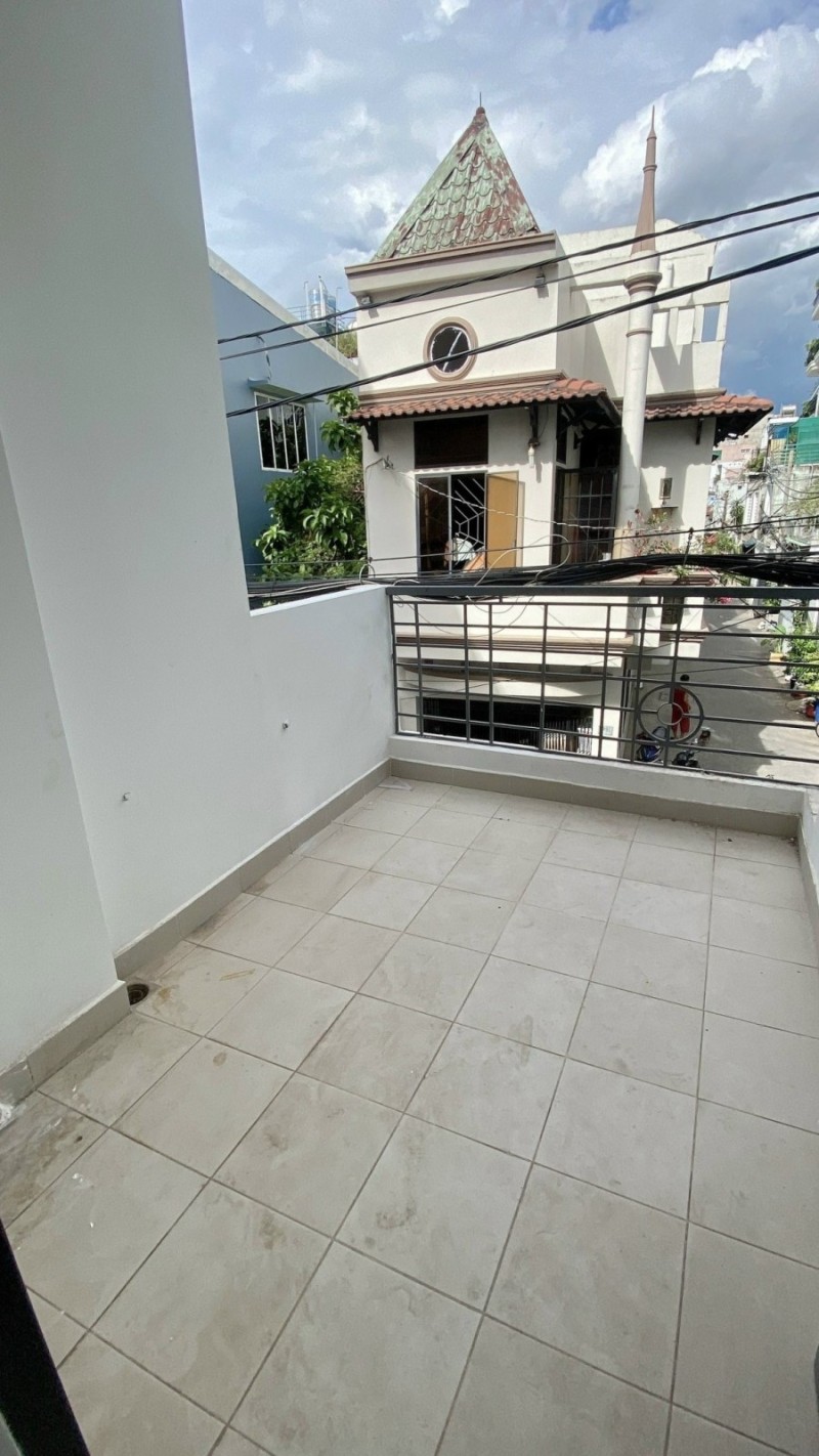 ban nha binh thanh bui dinh tuy (3)