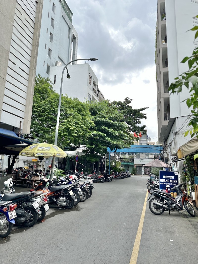 ban-nha-duong-le-van-sy-quan-3-hem-xe-hoi-nha-be-tong-cot-thep