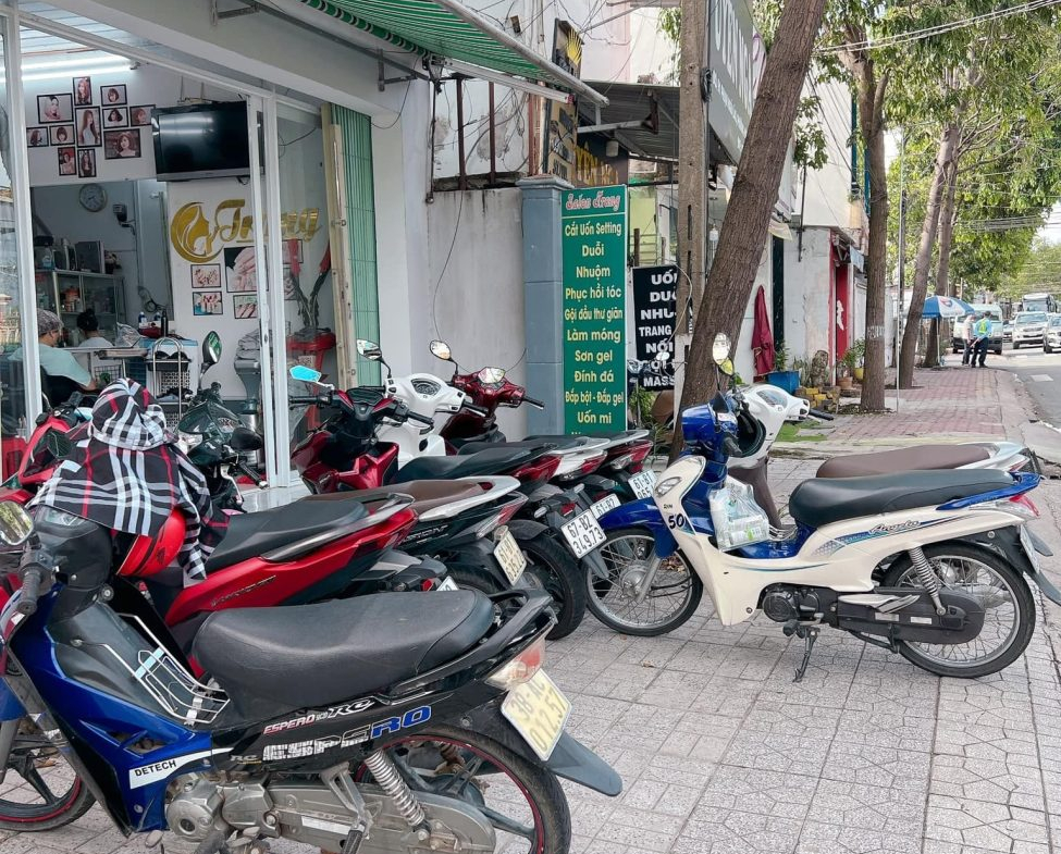 c2379862-6e08-4b22-9a34-d90f9bda2052-975×1300