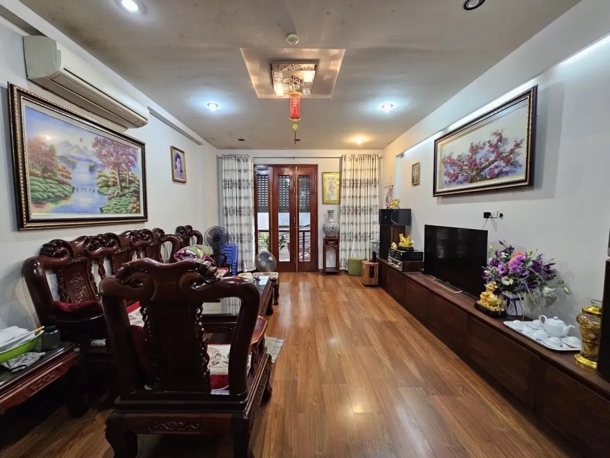 cec60831-3ba8-5ce1-855f-60fbe295