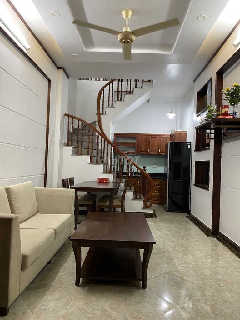 cho_t hue_nha_giai_phong(1)