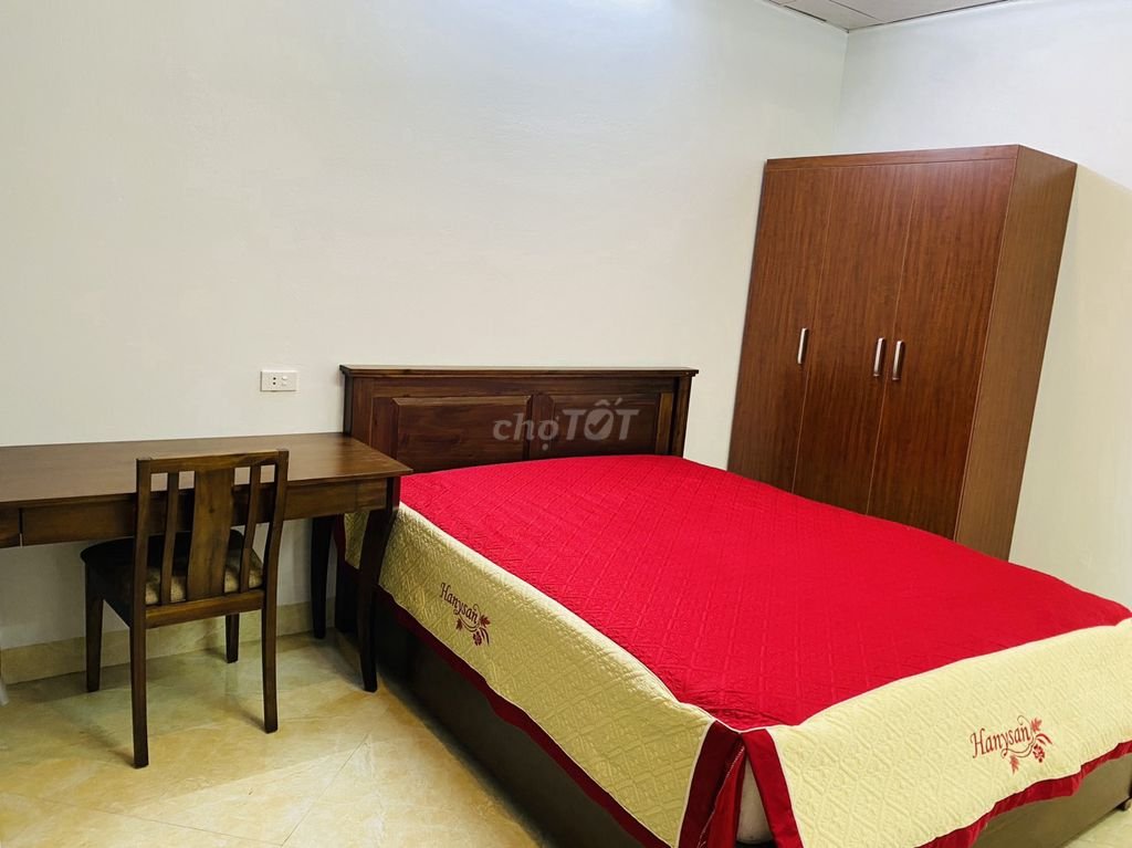 cho_t hue_nha_giai_phong(4)