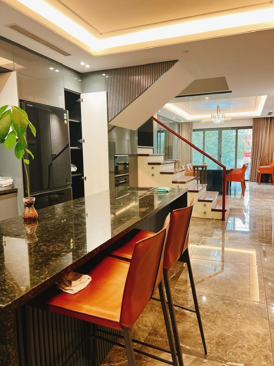 cho_thue_MBKD_nguyen_van_loc (2)