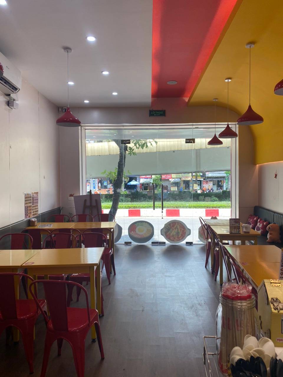 cho_thue_nha_mat_pho_nguyenchithanh_kinhdoanh_hang_an_caphe (1)