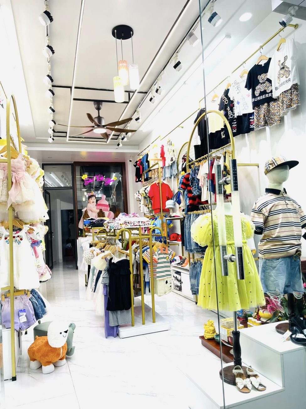 df3637ab-5715-4d82-871e-604d3403e4ca-975×1300