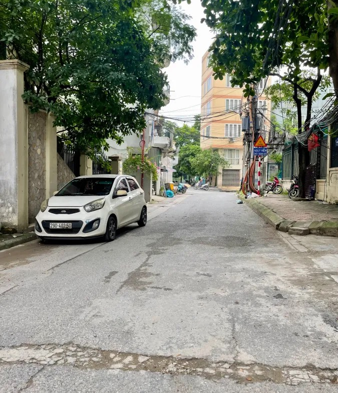 ed152ab6-2c89-4adb-b14d-6a706c66963c