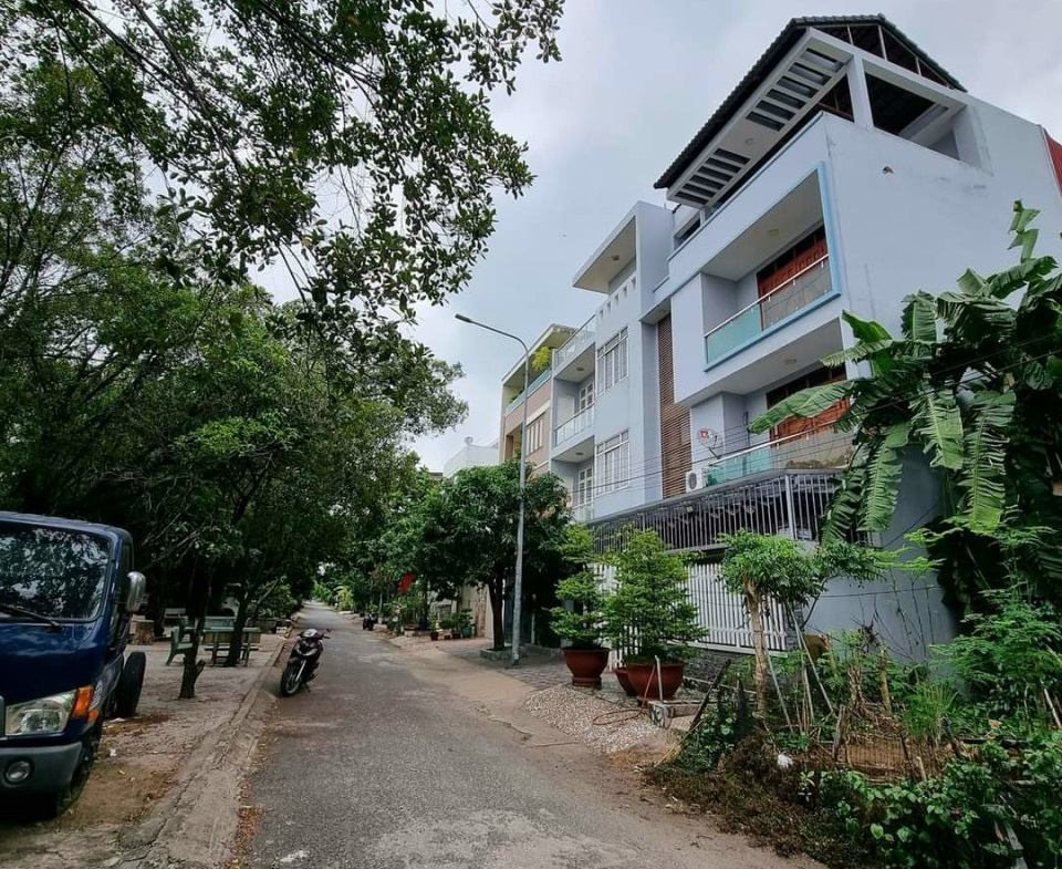 z5350409885233_c29fbace84f543b0b50028b21623b30e