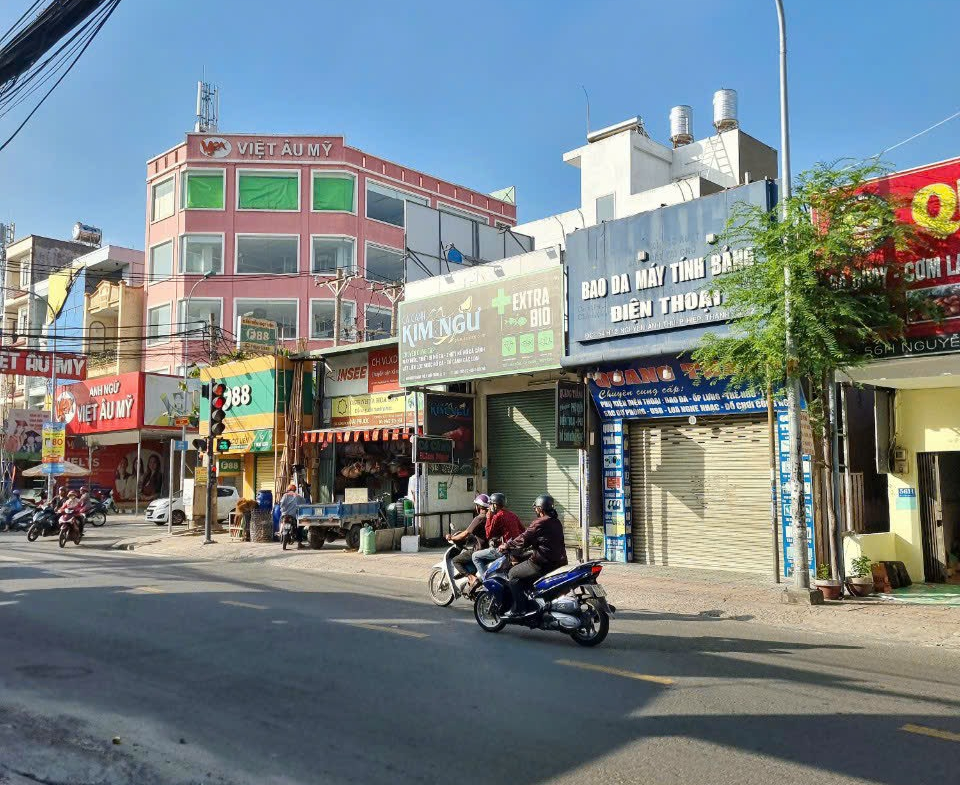 z5470895989017_250ab2a95d3ccdd72d6809ba25951ade